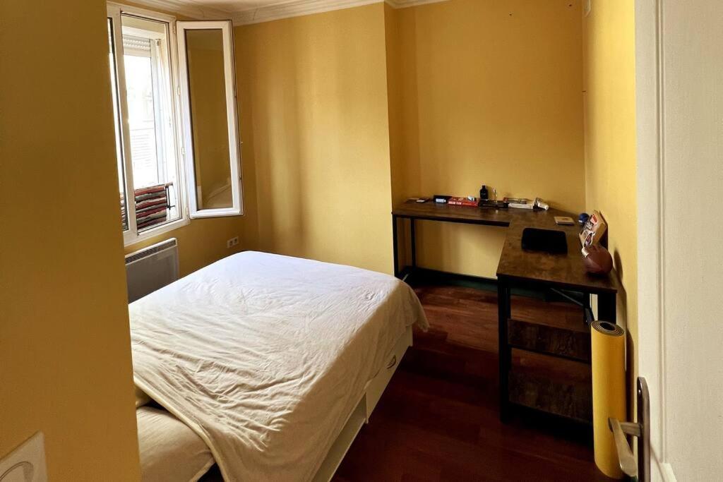 Flat In The 12th Arrondissement Appartement *